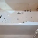 Avec Piscine Interieure Chauffee Toute L'annee A 3mn *