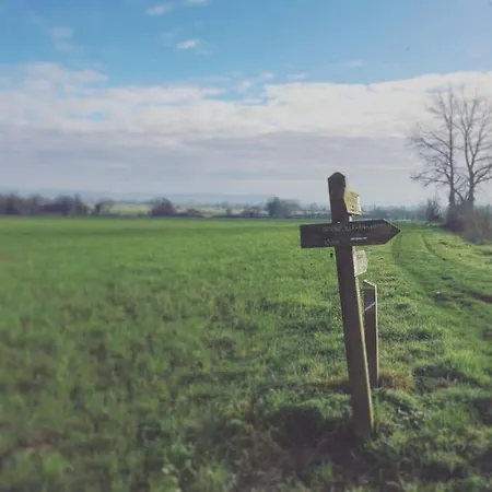 5*, A 3 Mn, Piscine Interieure A 28°