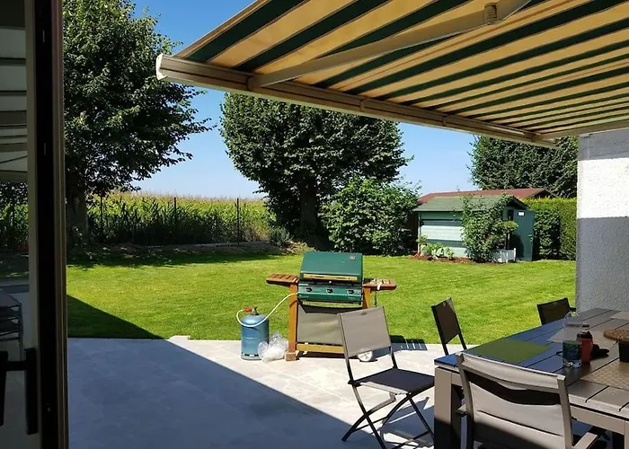 5*, à 3 Mn, Piscine Intérieure à 28° Villa *